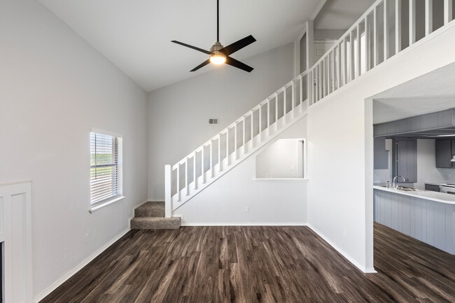 Ozmun Apartments in Lawton, OK - Building Photo - Building Photo