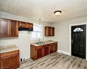 1628 Clark Ave SW in Canton, OH - Building Photo - Building Photo