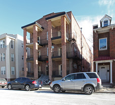 2431 Callow Ave in Baltimore, MD - Building Photo
