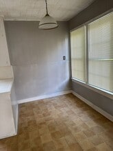 2370 Ave C in Beaumont, TX - Building Photo - Building Photo