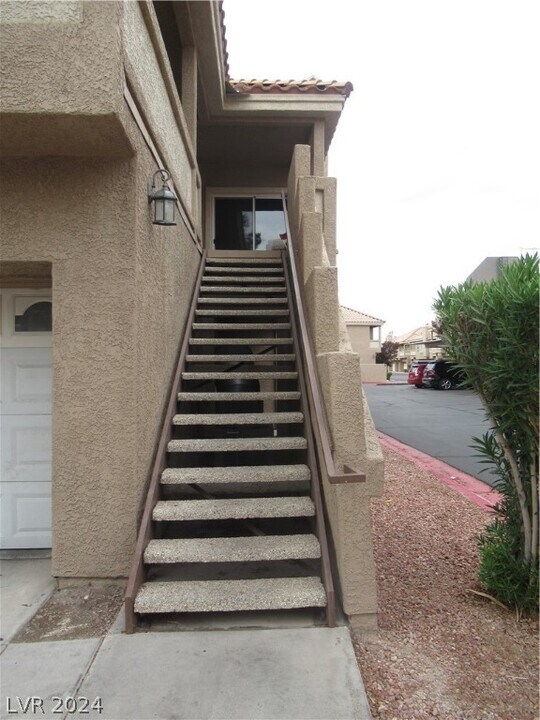 5125 W Reno Ave in Las Vegas, NV - Building Photo