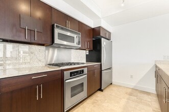 650 Bellevue Way NE in Bellevue, WA - Building Photo - Building Photo