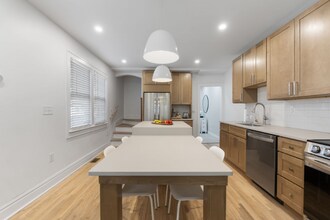 1704-1706-1706 W 3rd Ave in Columbus, OH - Building Photo - Building Photo