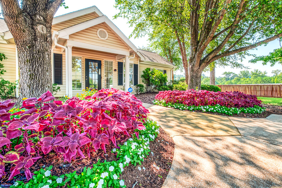 Barrington Parc Apartments in Moody, AL - Building Photo