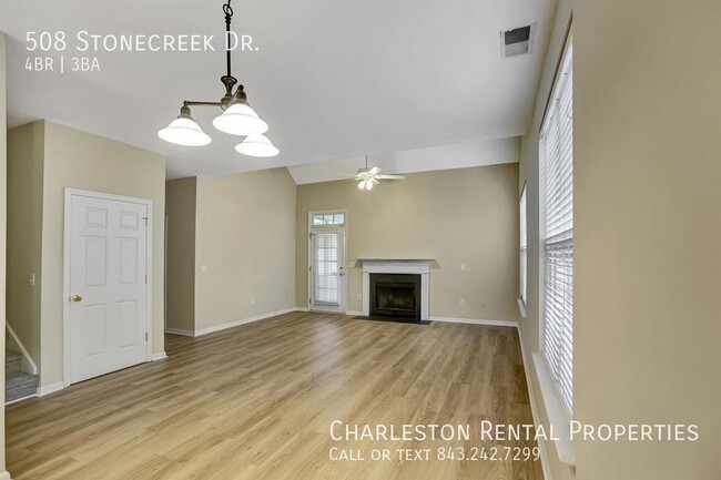 508 Stonecreek Dr in Charleston, SC - Foto de edificio - Building Photo