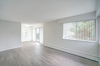 1848 W 3rd Ave in Vancouver, BC - Building Photo - Building Photo