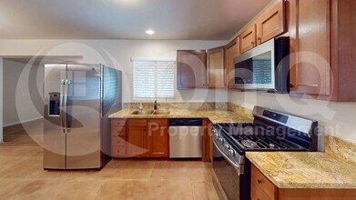 2045 S Avenida Planeta in Tucson, AZ - Building Photo - Building Photo