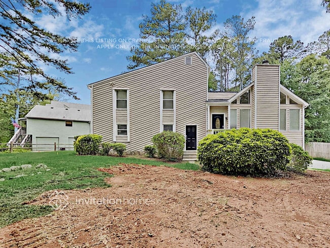 property at 3621 N Hampton Dr
