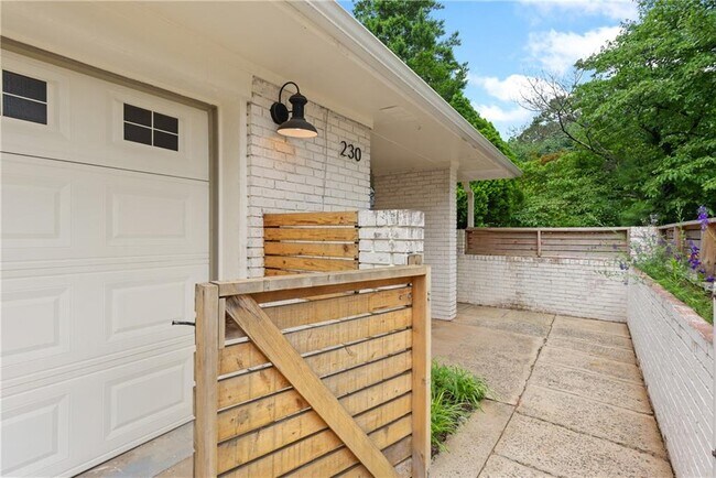 230 Halah Cir NE in Atlanta, GA - Building Photo - Building Photo