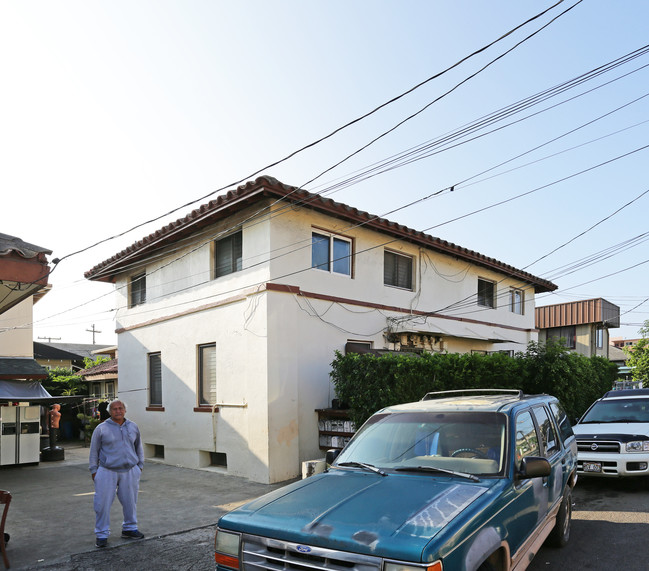 753-757 Kopke St in Honolulu, HI - Building Photo - Building Photo