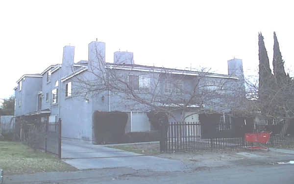 6406 Denny Ave in North Hollywood, CA - Building Photo - Building Photo