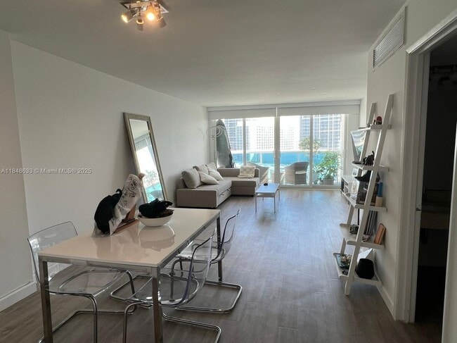 6770 Indian Creek Dr in Miami Beach, FL - Building Photo - Building Photo