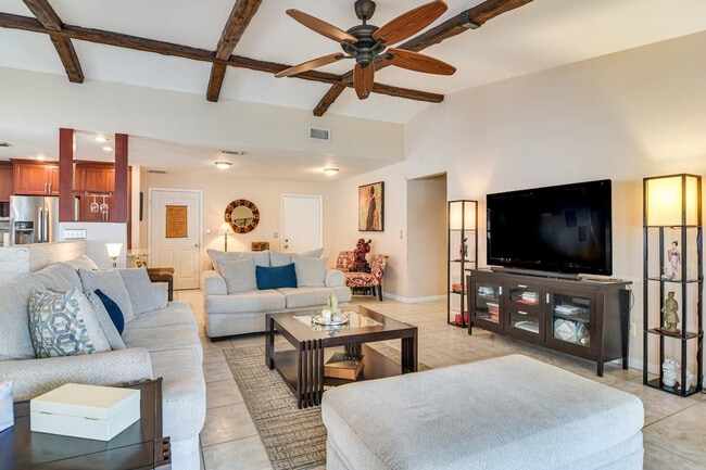 property at 2843 Meadow Wood Dr