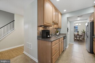 6314 Draco St in Burke, VA - Building Photo - Building Photo