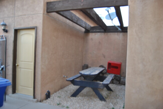 5504 Oakbriar Cir in El Paso, TX - Building Photo - Building Photo