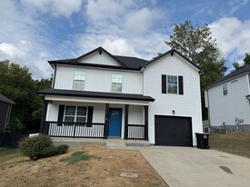 185 Bonnell Dr in Clarksville, TN - Building Photo