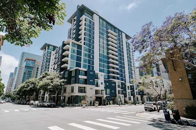 425 W Beech St, Unit 439 in San Diego, CA - Building Photo