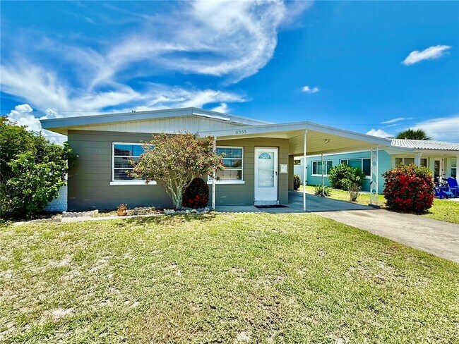 11355 2nd St E in Treasure Island, FL - Building Photo - Building Photo