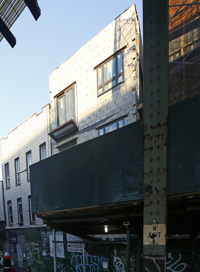 1353 Myrtle Ave in Brooklyn, NY - Building Photo - Building Photo