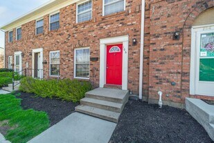 106 Tarryton Ct E in Columbus, OH - Building Photo