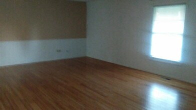 3351 N Kinser Pike in Bloomington, IN - Building Photo - Building Photo