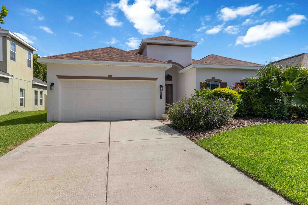 11262 82nd St E in Parrish, FL - Building Photo