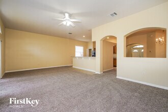 4693 Huron Bay Cir in Kissimmee, FL - Building Photo - Building Photo