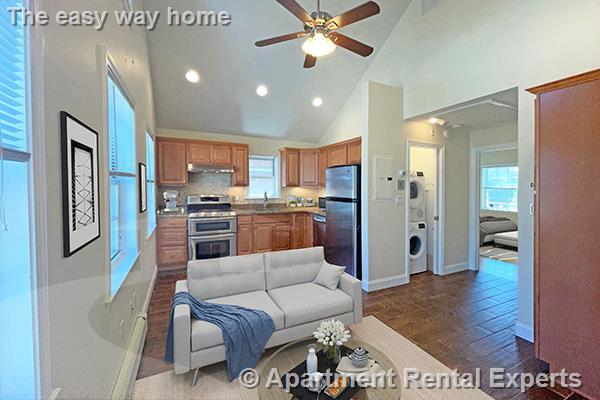 23 Lambert St, Unit #2