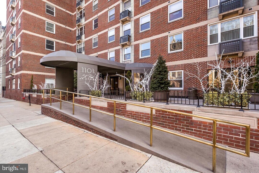 1101 Saint Paul St, Unit 301 in Baltimore, MD - Building Photo