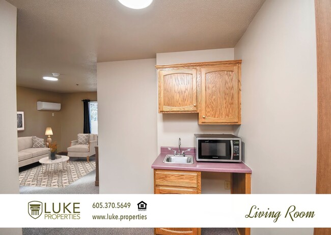 138 N Sycamore Ave in Sioux Falls, SD - Building Photo - Building Photo