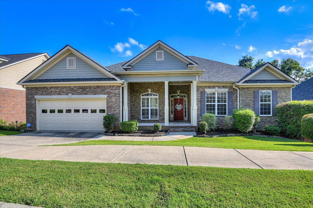 1661 Jamestown Ave in Evans, GA - Building Photo