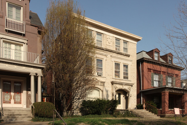 1604 S 3rd St. - 6 PLEX in Louisville, KY - Foto de edificio - Building Photo