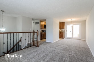 6719 Cordova Dr in Indianapolis, IN - Foto de edificio - Building Photo