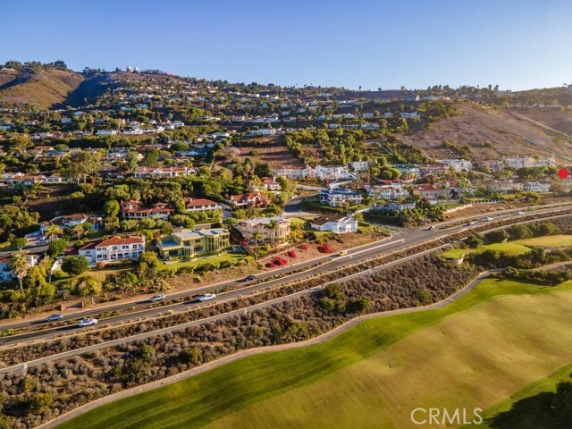 3304 Palo Vista Dr in Rancho Palos Verdes, CA - Foto de edificio