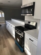3937 Overlook Dr NE in St. Petersburg, FL - Building Photo - Building Photo