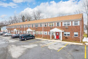 Park Run Apartments in Downingtown, PA - Building Photo