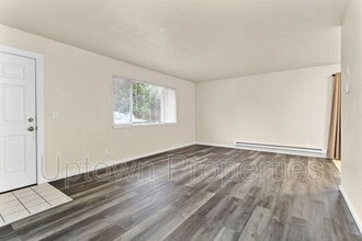 17358 SW Merlo Rd in Aloha, OR - Building Photo - Building Photo