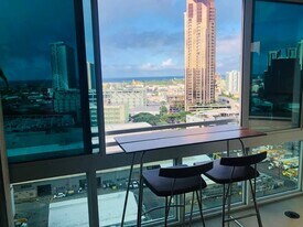 801 S King St, Unit 1803 in Honolulu, HI - Building Photo