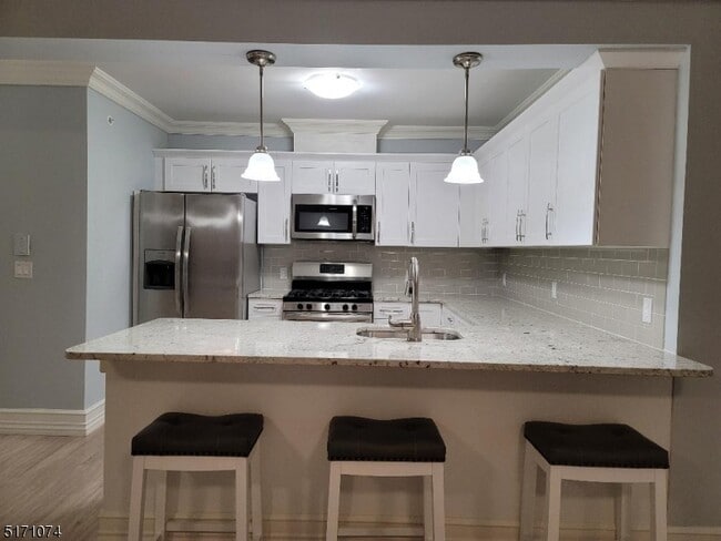 10 Lower Notch Rd in Woodland Park, NJ - Building Photo - Building Photo