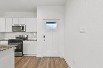 3018 La Latina Dr in Houston, TX - Building Photo - Building Photo