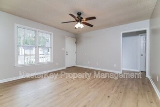 1021 Amber Acres Ln in Knightdale, NC - Building Photo - Building Photo