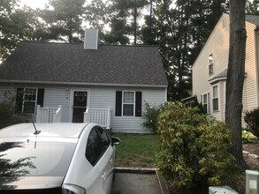 16 Bowstring Way in Marlborough, MA - Building Photo - Building Photo