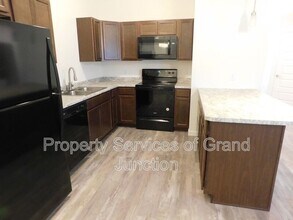 662 Brookwillow Dr in Grand Junction, CO - Building Photo - Building Photo