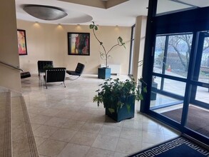 1375 River Rd in Edgewater, NJ - Building Photo - Building Photo