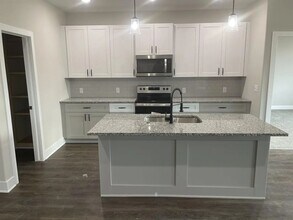 4414 S Mt Carmel St in Wichita, KS - Building Photo - Building Photo