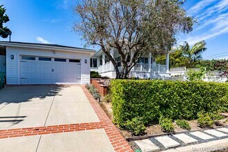 1428 Cottontail Ln in San Diego, CA - Building Photo - Building Photo