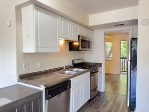 1010 W 23rd St in Austin, TX - Building Photo - Building Photo