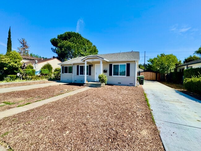 property at 15110 Woodard Rd