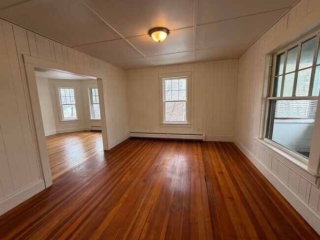 80 Central St in Brattleboro, VT - Building Photo - Building Photo