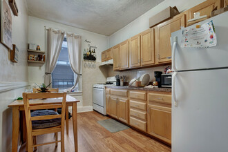 288 Palmetto St in Brooklyn, NY - Building Photo - Interior Photo